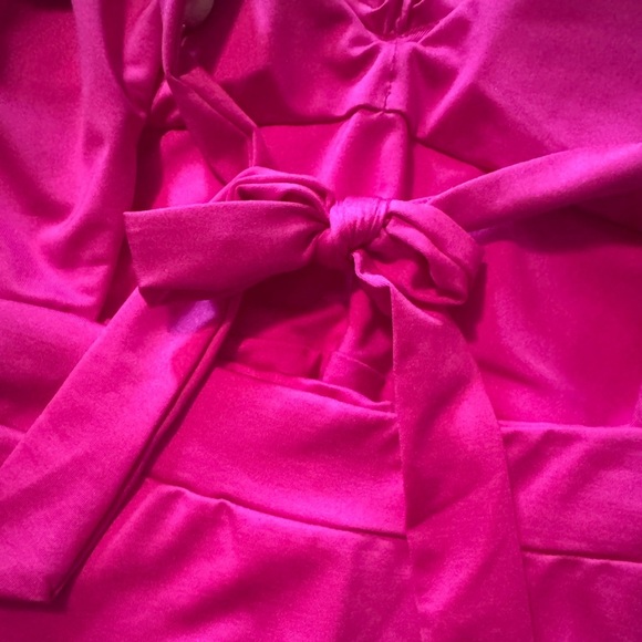 TRINA TURK swim & spa collection🩷Pink Ruffled women’s Swimsuit💦FLATTERING& FUN - Picture 3 of 13